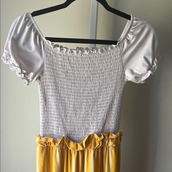 White Smocked Top with Yellow & White StripePanta Women's Jumpsuit Junior Large - Picture 2 of 7